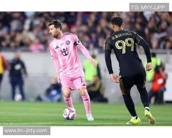 季后赛首战惨败迈阿密0-3落后洛杉矶奥达兹精彩破门助球队反击希望